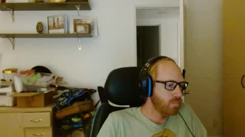 redrob57 online show from November 18, 2025, 4:39 am