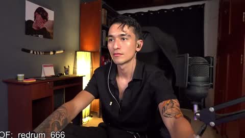 Red online show from February 7, 2025, 9:26 pm