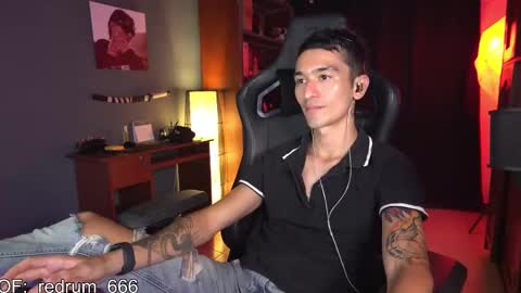 Red online show from March 10, 2025, 6:56 pm