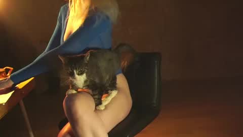 Red online show from February 16, 2025, 5:15 pm