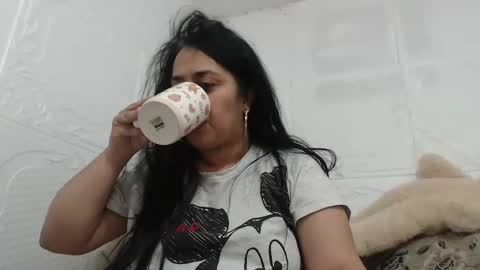 Reea online show from February 24, 2025, 11:41 pm