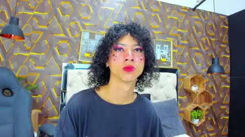 reed_kitty online show from November 14, 2025, 12:59 pm