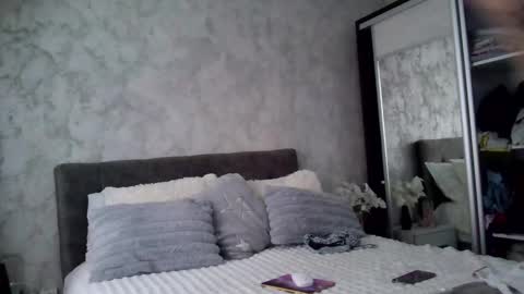 Reed-velvet online show from February 24, 2026, 7:28 am