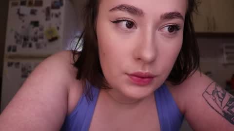 Elsa online show from November 6, 2025, 9:05 pm