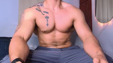 Snapshot of regan_01 chatting on May 7, 2026, 1:55 am Regan online show from May 7, 2026, 1:55 am