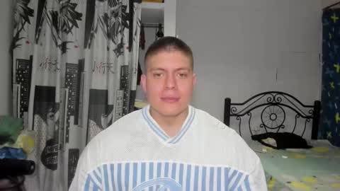Snapshot of regan_jhonson chatting on December 2, 2025, 5:02 am regan_jhonson online show from December 2, 2025, 5:02 am