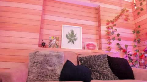 Regina online show from January 8, 2025, 10:27 pm