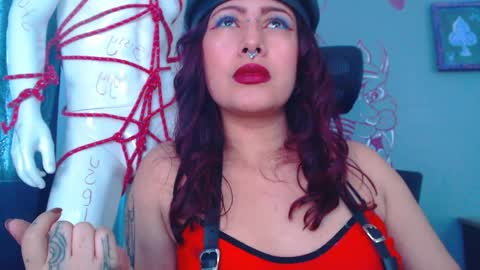 Snapshot of regina_iris chatting on May 13, 2026, 1:30 pm Regina online show from May 13, 2026, 1:30 pm