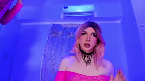 reginarose online show from January 29, 2025, 3:12 am