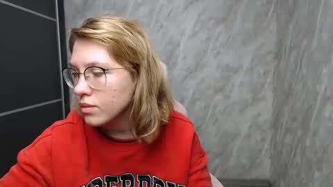 Regina online show from February 25, 2025, 2:47 am