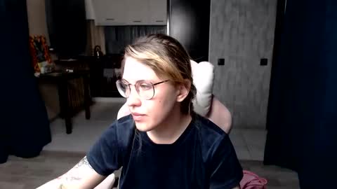 Regina online show from September 14, 2025, 1:16 am