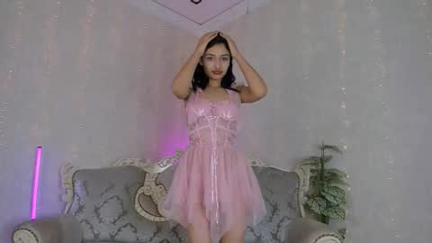 Rei online show from September 15, 2025, 4:56 am