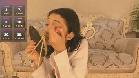 Rei online show from October 31, 2025, 4:02 am