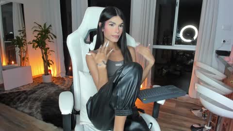  REICHEL  online show from January 29, 2025, 1:27 am