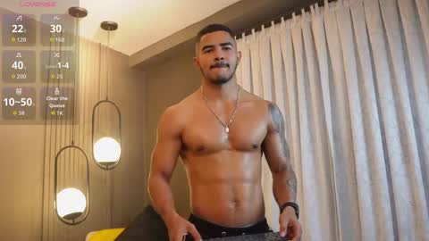 Snapshot of reik_von chatting on April 30, 2026, 12:22 pm Reik online show from April 30, 2026, 12:22 pm