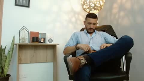   REIKO  online show from January 18, 2025, 7:48 pm