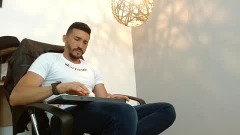   REIKO  online show from February 2, 2025, 2:06 am