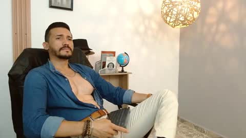   REIKO  online show from February 7, 2025, 6:45 pm