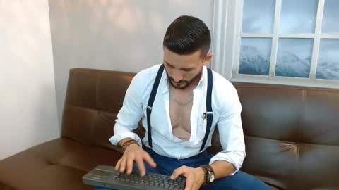   REIKO  online show from March 4, 2025, 10:05 pm