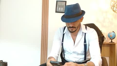   REIKO  online show from September 17, 2025, 3:03 pm