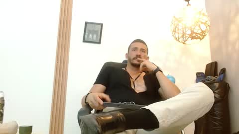   REIKO  online show from October 3, 2025, 2:58 pm