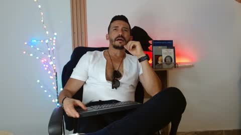   REIKO  online show from January 10, 2026, 7:26 pm