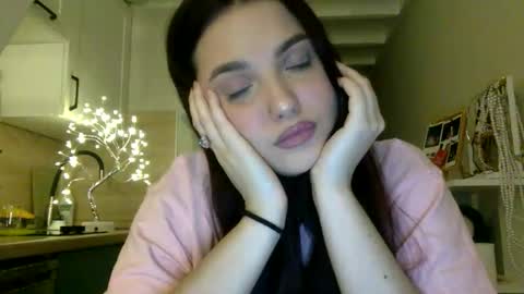 Bell online show from November 7, 2025, 9:59 pm