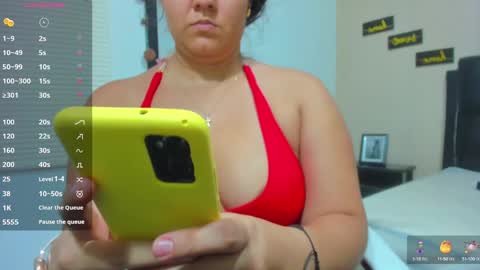 reina_loren online show from January 14, 2025, 12:54 am