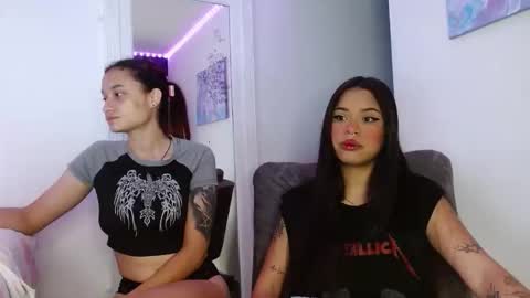 reina_reina online show from February 23, 2026, 1:36 am