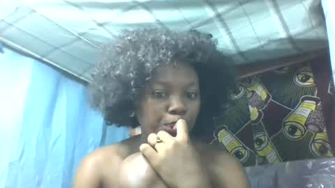 Snapshot of reinechi chatting on July 9, 2026, 7:29 pm Reinechi online show from July 9, 2026, 7:29 pm