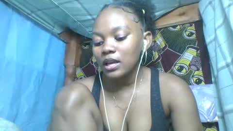 Snapshot of reinechi chatting on July 13, 2026, 9:12 am Reinechi online show from July 13, 2026, 9:12 am
