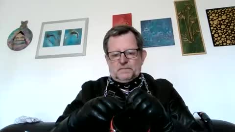 Snapshot of relevepain chatting on March 27, 2026, 10:59 am relevepain online show from March 27, 2026, 10:59 am