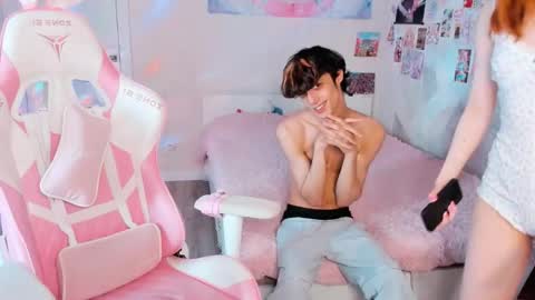 Remi Pawx online show from April 25, 2026, 12:30 pm