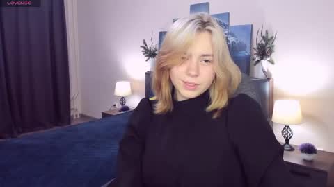 Snapshot of remipeach chatting on May 13, 2026, 4:37 pm RemiPeach online show from May 13, 2026, 4:37 pm
