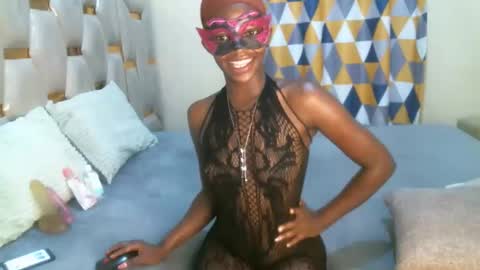 Snapshot of remmyqueen chatting on May 10, 2026, 8:47 pm remmyqueen online show from May 10, 2026, 8:47 pm