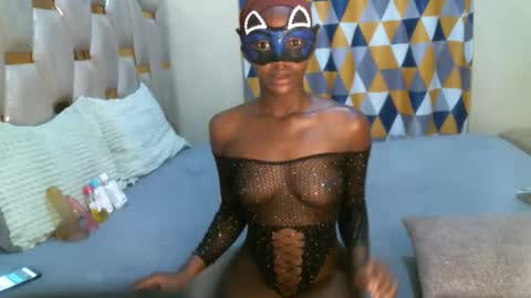 Snapshot of remmyqueen chatting on June 3, 2026, 5:10 am remmyqueen online show from June 3, 2026, 5:10 am