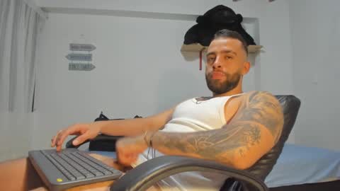 Rmy Steen online show from February 12, 2025, 11:51 pm