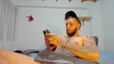 Rmy Steen online show from October 5, 2025, 1:04 am