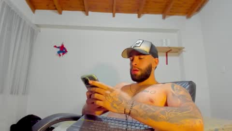 Rmy Steen online show from October 19, 2025, 3:18 am