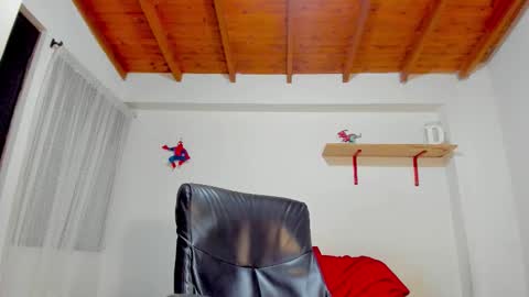 Rmy Steen online show from March 10, 2026, 11:32 pm