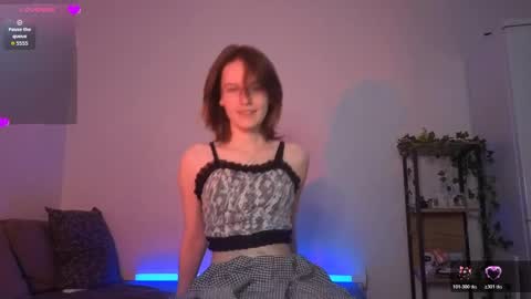 Snapshot of renaeblaski chatting on April 27, 2026, 5:22 pm Claire online show from April 27, 2026, 5:22 pm