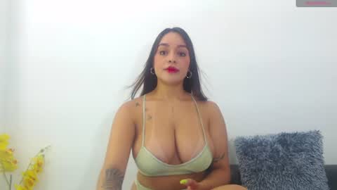 Snapshot of renatabrownn28 chatting on July 7, 2026, 2:58 am renatabrownn28 online show from July 7, 2026, 2:58 am