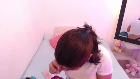 renataj online show from December 1, 2025, 11:04 am