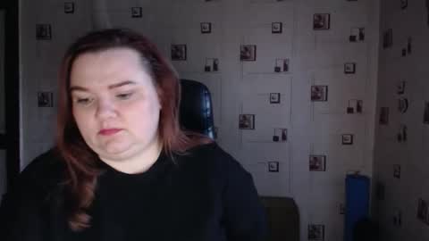 renataoia online show from April 21, 2026, 4:12 pm