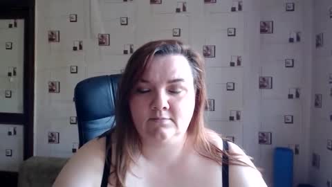 Snapshot of renataoia chatting on June 7, 2026, 12:42 pm renataoia online show from June 7, 2026, 12:42 pm