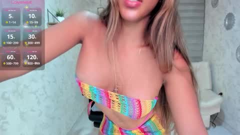 Renata Reyes online show from September 19, 2025, 1:40 am