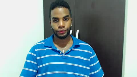 Rene online show from September 28, 2025, 7:41 pm