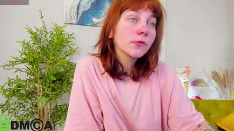 rene_shine online show from November 26, 2025, 9:32 am