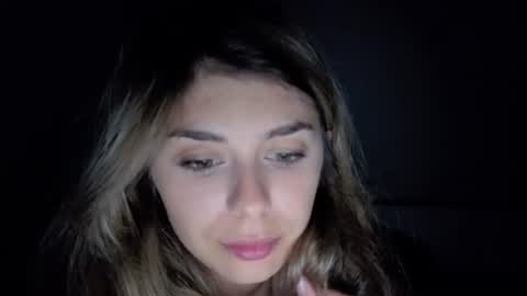Snapshot of renee_loah chatting on June 11, 2026, 11:47 pm renee_loah online show from June 11, 2026, 11:47 pm