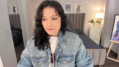 Renee Shelby online show from December 2, 2024, 11:07 pm